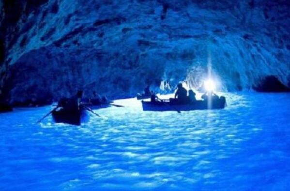 盘点世界上最神秘的十大水洞，伯利兹蓝洞位列第四