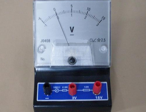 怎么判断电压表测谁的电压