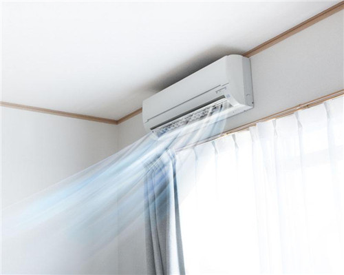 空调制热内机响是什么原因造成的