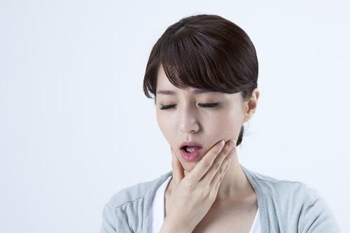 哺乳期牙疼如何缓解(哺乳期牙痛的注意事项)