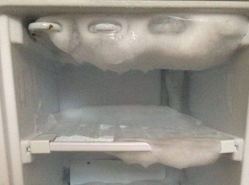 冰柜保鲜老是结冰怎么回事