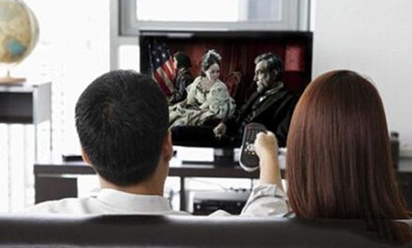 世界上看电视最长时间国家，美国波兰日本包揽前三