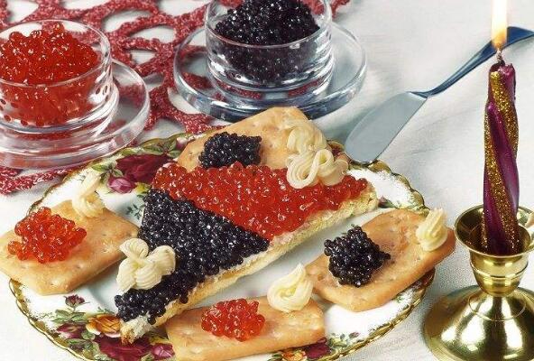 俄罗斯十大名菜 布利尼薄饼上榜，第四是世界三大奢华美食之一