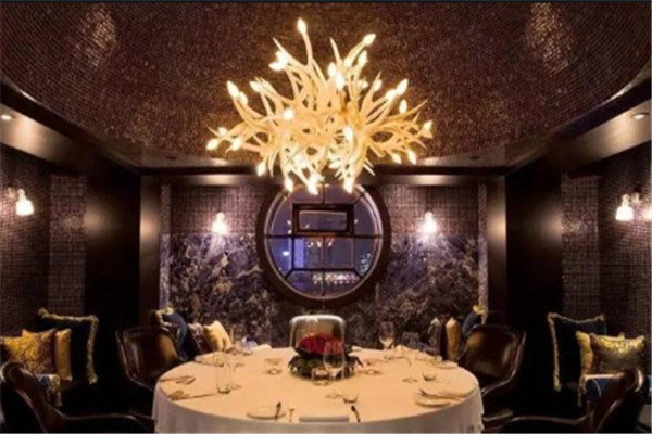 中国十大著名饭店：望江阁上榜，它人均花费六千以上