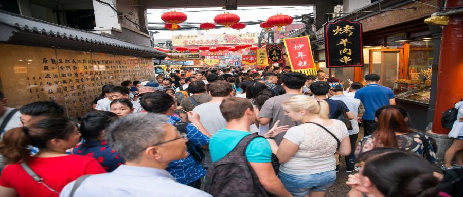 中国十大商业步行街，解放碑步行街上榜，第六被誉为中华第一商圈