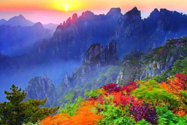 中国十大最美秋景 喀纳斯湖第一，婺源篁岭上榜