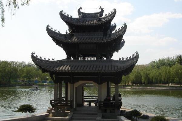 北京最美的十大赏月胜地，卢沟桥上榜，第一被誉为皇家园林博物馆