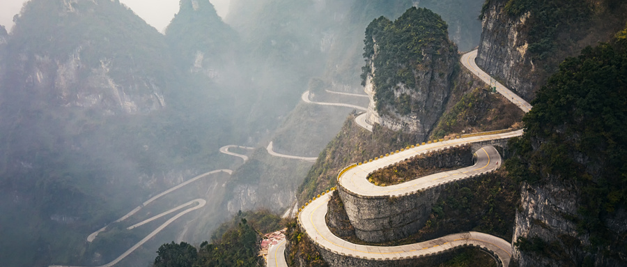 盘点中国最美的十条自驾公路，独库公路上榜，第三打破多项世界纪录