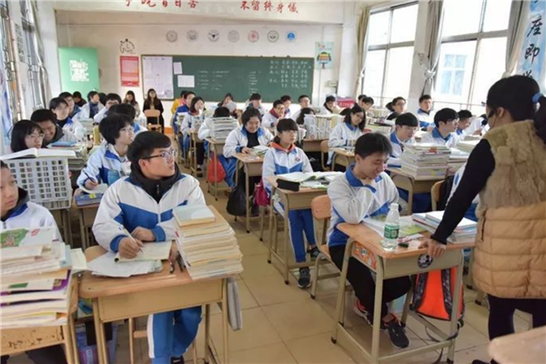 岳阳十大高中排行榜 岳阳市长炼中学上榜第一教育品质高