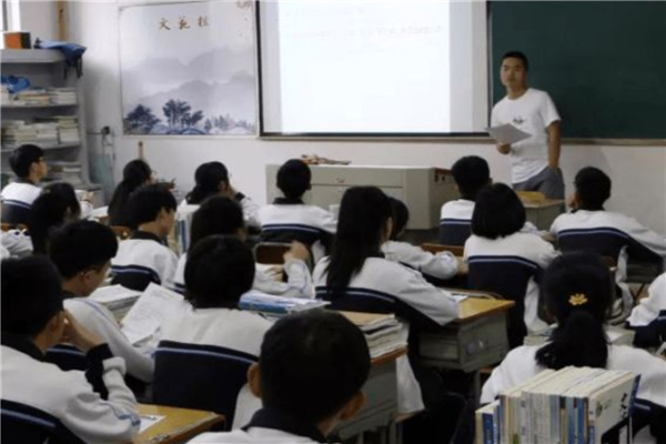郑州十大高中排行榜 郑州外国语学校上榜第一一流理念