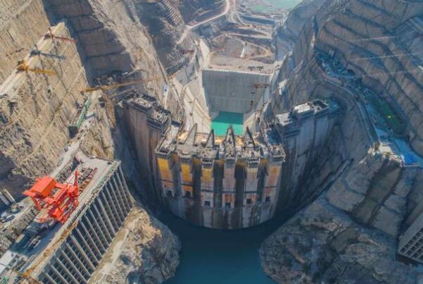 全球十大大坝高度排名，中国水电站占榜单一半，第二建成于1980年