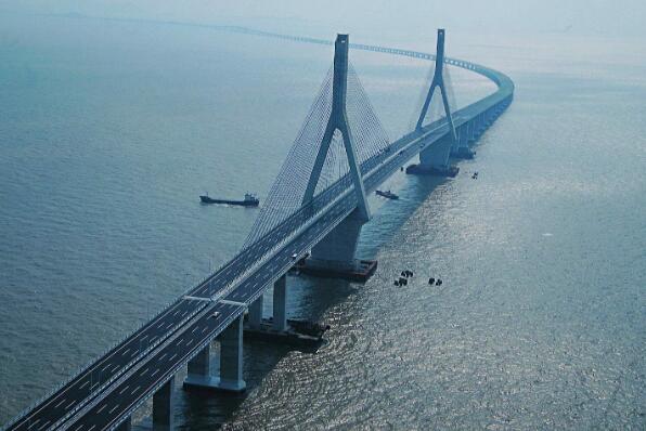 国内十大最长的跨海大桥 东海大桥上榜，第三结构巧妙