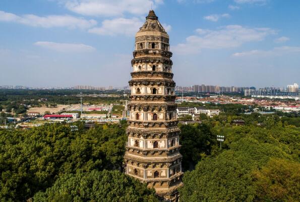 中国最美十大古塔 开封铁塔上榜，第一位于云南省境内