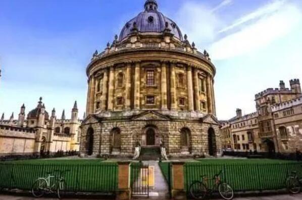 英国十大名牌大学 牛津大学上榜，剑桥大学位居第一