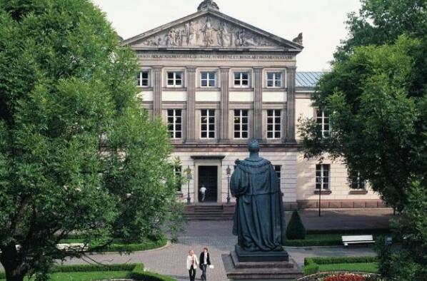 欧洲十大顶尖大学 德国慕尼黑大学上榜，多所位于英国
