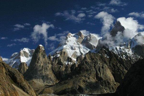 全球十大死亡山峰排行榜 珠穆朗玛峰上榜，第八被称为“食人魔”