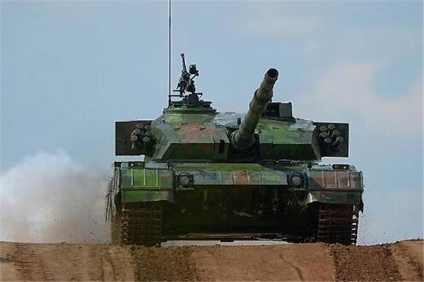 世界十大坦克 T80主战坦克实力超强，我国两个上榜