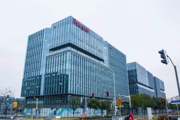 南京十大企业排名 弘阳集团上榜，苏宁控股位列第一