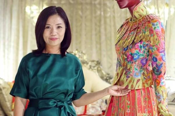 中国十大著名服装设计师，郭培上榜，第五被誉为红毯第一人