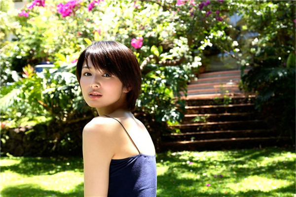 日本十大性感女明星 Rola是混血新垣结衣写真受欢迎