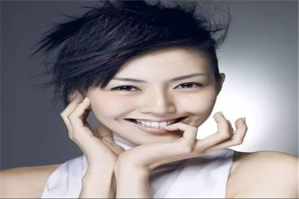 中国十大最具实力女唱将：周笔畅上榜，她的海外粉丝最多