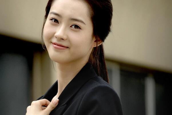 2021韩国最美女演员TOP10：朴信惠上榜，第一让人惊喜