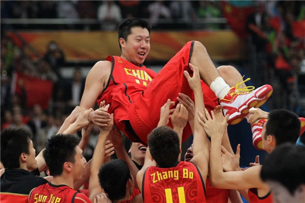 NBA十大中国球员 姚明当之无愧登顶 易建联效力多只球队
