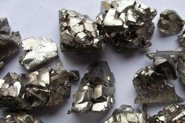 熔点最高的十大金属，第六被应用于核工业，第二比钻石还难得?
