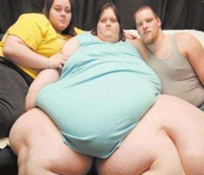 世界上最胖的女人最胖的时候达到了544公斤
