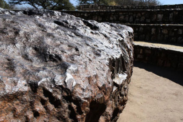世界上最大最重的陨石：霍巴陨石重达60吨