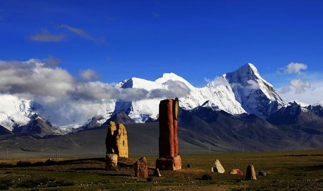 世界海拔最高的国境镇，帕里镇与不丹仅一山之隔