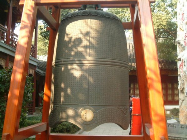 中国最大最重的钟：寒山寺大钟重108吨