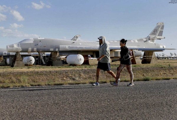 世界上最大的飞机坟场：停放超过4400架被淘汰的飞机