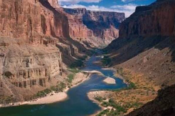 世界十大峡谷排名，第一名位于中国境内