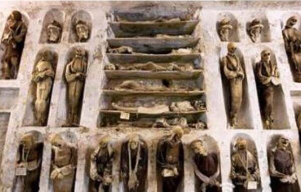 世界十大古墓稀世珍宝，中国两座上榜