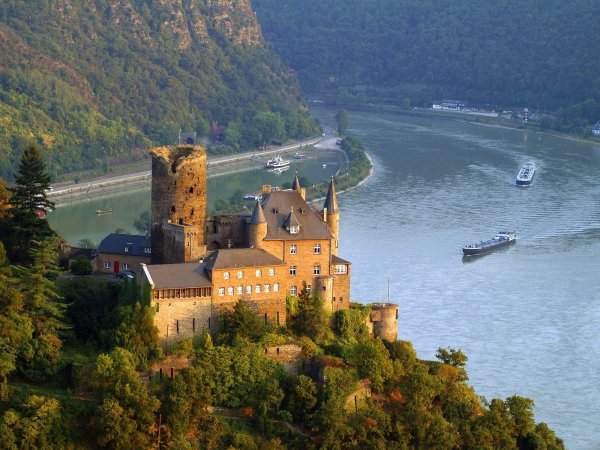 欧洲最长的河流：莱茵河全长1232千米