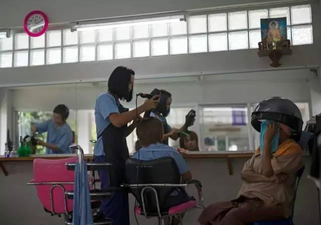 世界最奇葩的泰国女子监狱：专门关“跨性别人士”