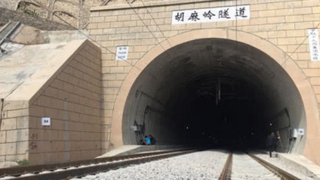 中国最难挖的隧道：173米6年攻坚，吓跑德国专家！