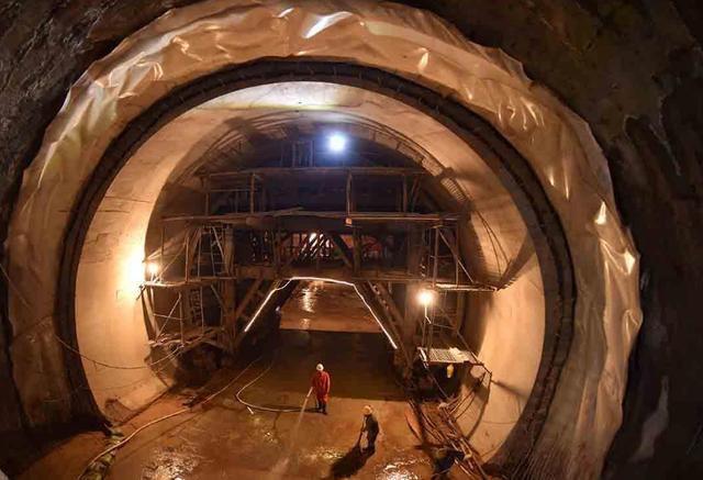 中国最难挖的隧道：173米6年攻坚，吓跑德国专家！