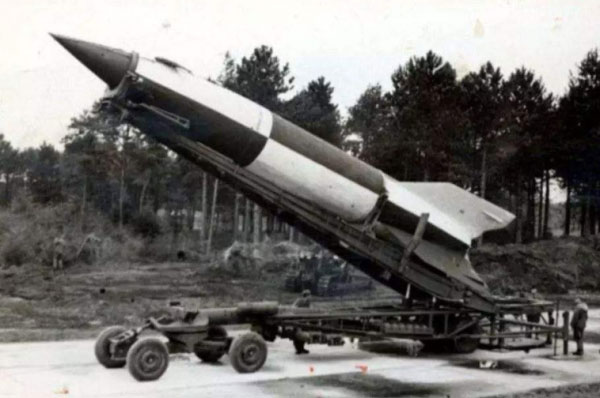世界上最早的导弹是什么？德国的V-1/V-2导弹