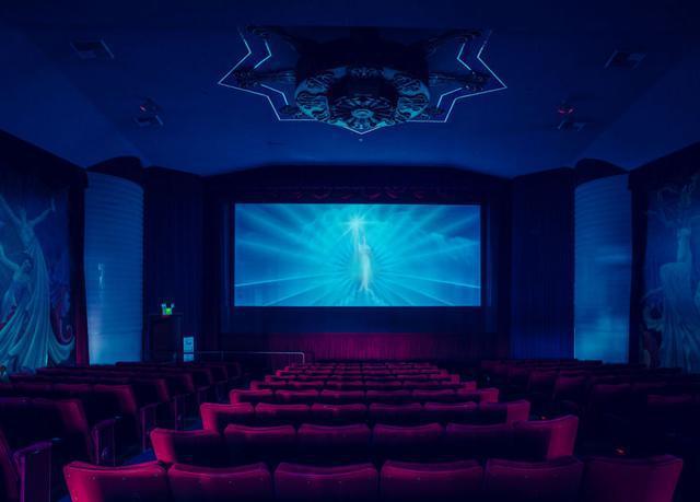全球最惊人的另类电影院：适合情侣去，你想去看看吗？