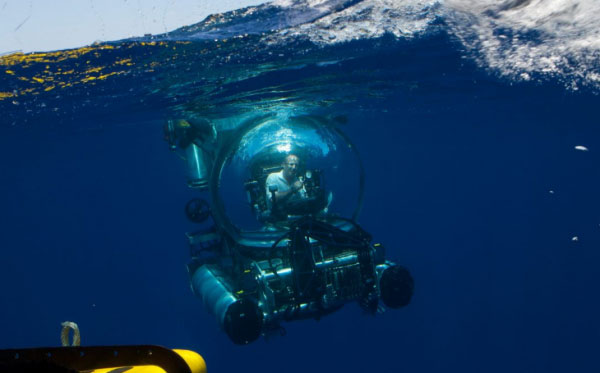 全球最大的个人潜水艇：可坐6人，最深下潜1000米