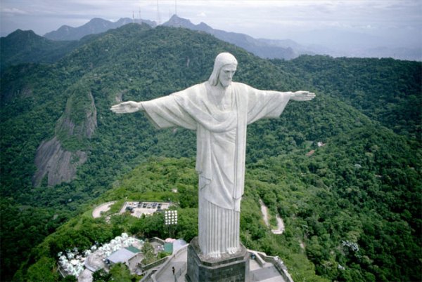 世界上十大最著名的耶稣雕像：巴西基督像排第一名