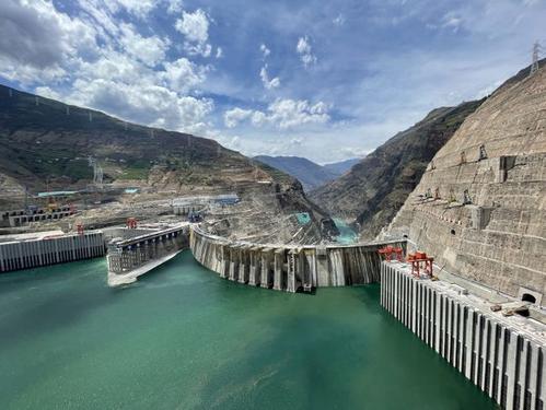 中国在建第一大水电站，白鹤滩水电站创多项世界第一