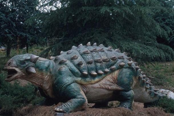 地球上10大最致命的恐龙：棘龙夺冠，霸王龙屈居第二