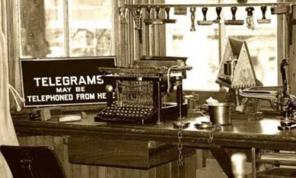 世界上最早的电报，1844年电磁式电报机诞生