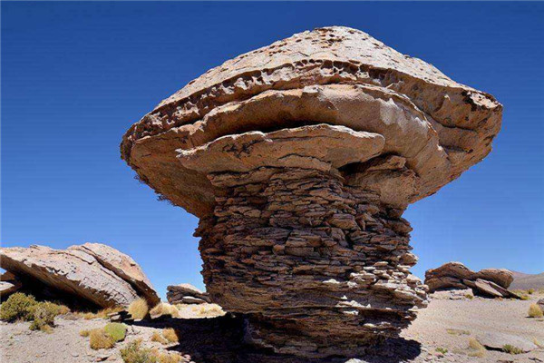 世界上最不可思议的石头，海巴夏含有奇特的化学物质