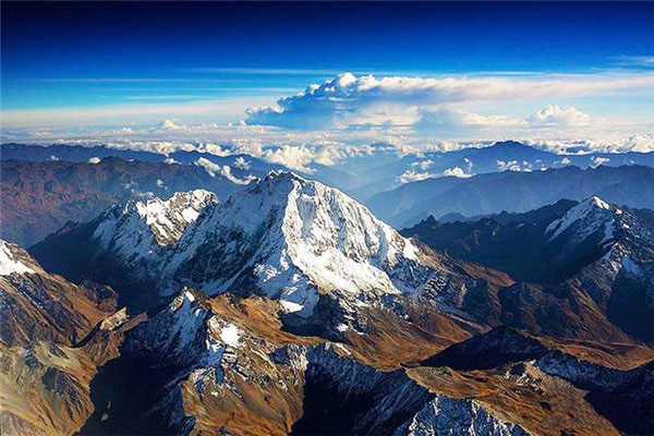 世界最长的山脉是什么：安第斯山脉长达8900千米