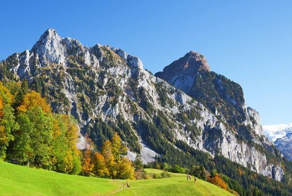 欧洲的最高山脉：阿尔卑斯山脉高达4810米