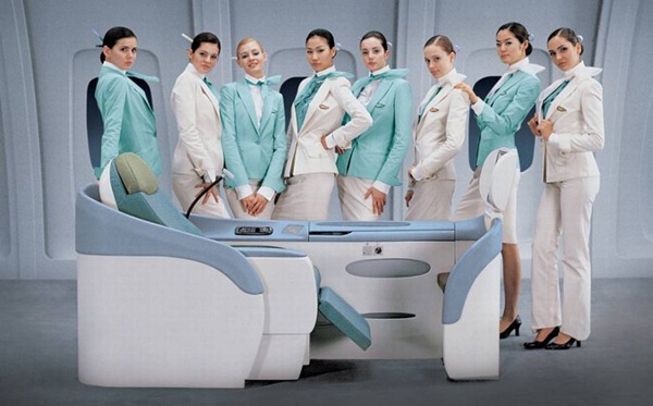 世界十大最性感的空姐制服：让男乘客大饱眼福！